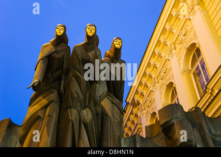 États baltes, la Lituanie, Vilnius, Théâtre National de Théâtre, de sculpture de la fête des trois musiciens Banque D'Images