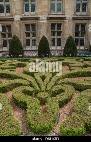 Les beaux jardins de Musée Carnavalet, le musée de l'histoire de Paris. Banque D'Images