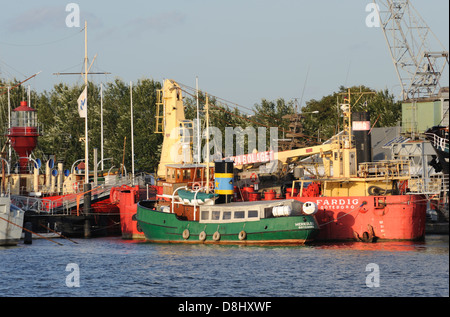 Bateau dans le port de Göteborg, Suède Banque D'Images