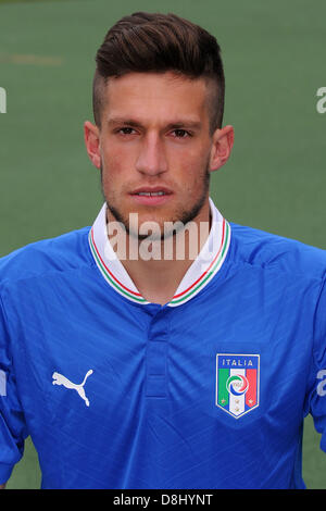 Cristiano Biraghi (ITA), 28 mai 2013 - Football : l'équipe U-21 Italie session photo officiel pour le championnat de l'UEFA des moins de 21 ans (EURO) au Centro Tecnico de Milanello Milanello, Italie. (Photo de Maurizio Borsari/AFLO) Banque D'Images