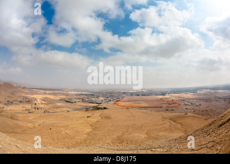 Le temps de la Rome antique ville de Palmyre (Tadmor), en Syrie. Période perse et gréco-romaine. Panorama de la nouvelle et de la vieille ville. Banque D'Images