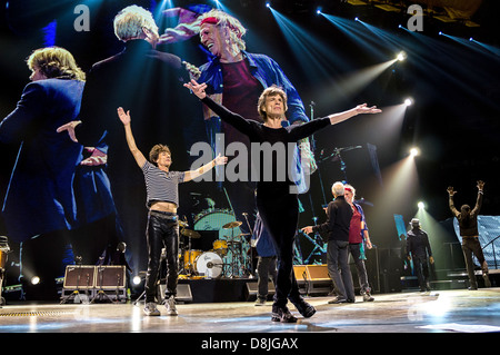 Les Rolling Stones effectuer pendant leur '50 et le décompte' tour à Toronto, Ontario, Canada. 05.25.13 Centre Air Canada Banque D'Images