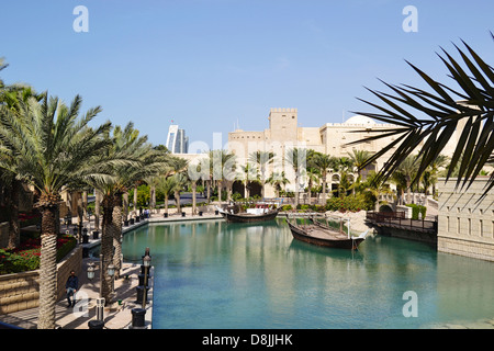 Souk Madinat, l'Émirat de Dubaï, Émirats Arabes Unis Banque D'Images