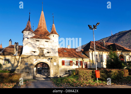 Ecaterina Gate a été construit en 1526 pour l'accès des roumains de Schei dans la forteresse de Brasov. Banque D'Images