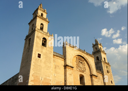 La cathédrale du 16ème siècle ou Catedral de Ildefonso sur Plaza Grande à Merida, Yucatan, Mexique Banque D'Images