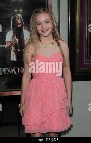 Los Angeles, Californie, États-Unis 30 Mai, 2013. Olivia Cavender assiste à ''Speak aucun mal'' Los Angeles Premiere 30 mai 2013 au Théâtre Laemmle, Beverly Hills, CA.USA Crédit : ZUMA Press, Inc./Alamy Live News Banque D'Images