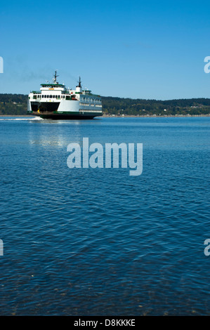 Mukilteo-Clinton ferry quitte pour l'île de Whidbey. Mukilteo, Washington, USA Banque D'Images