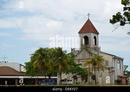 Les ruines de l'ancienne église San Juan Nepomuceno dans Cape Town sur l'île de Cebu, Philippines Banque D'Images