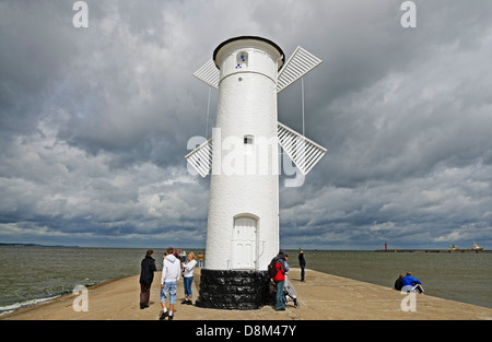 Moulin de balise de navigation, Moulin, Swinoujscie, la mer Baltique, la Pologne, l'Europe Banque D'Images