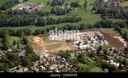 Vue aérienne d'un nouveau développement immobilier à Boston Spa près de Wetherby dans West Yorkshire Banque D'Images