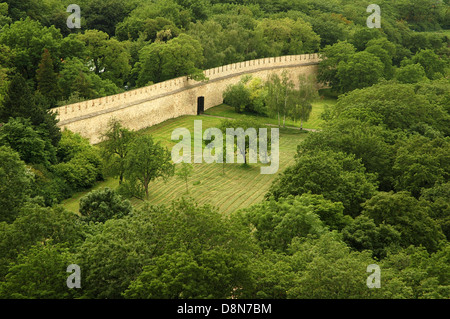 Une partie de l'ancien mur de la faim ou Hladova Zed dans parc Petrin Prague République Tchèque Banque D'Images