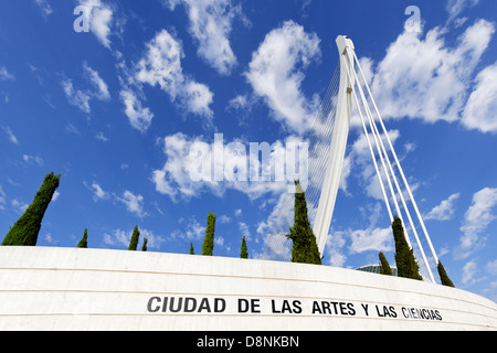 Puente del Grao et Agora, Ciudad de las Artes y las Ciencias, Valencia, Espagne Banque D'Images