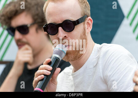 Moscou, Russie. 1er juin 2013. Al Doyle sur Hot Chip conférence de presse sur Moscou Ahmad Tea Music Festival. Moscou, 1 juin, 2013 : Crédit d'Alyaksandr Stzhalkouski/Alamy Live News Banque D'Images