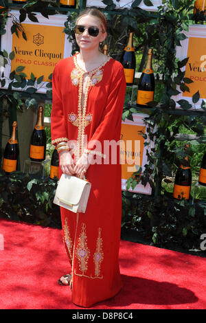 Jersey City, USA. 1er juin 2013. Ashley Olson participe à la sixième édition annuelle de Veuve Clicquot Polo Classic le 1 juin 2013 à Jersey City Crédit : afp photo alliance/Alamy Live News Banque D'Images