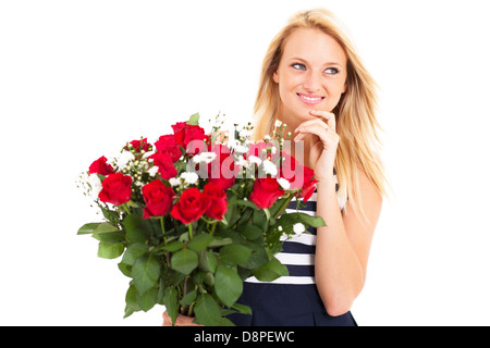 Jolie jeune femme a reçu bouquet de roses de l'admirateur secret Banque D'Images