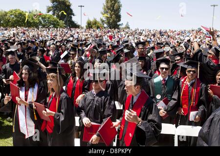 31 mai 2013 - Turlock, CA, USA - California State University Stanislaus à Turlock CA tenu leurs cérémonies ouverture vendredi 31 mai 2013 sur le campus. (Crédit Image : © Marty Bicek/ZUMAPRESS.com) Banque D'Images