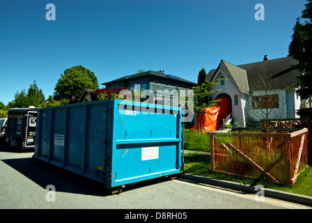 Benne de bleu de désamiantage scellé étanche Vancouver chambre prévue pour le réaménagement de démolition Banque D'Images