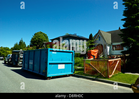 Benne de bleu de désamiantage scellé étanche Vancouver chambre prévue pour le réaménagement de démolition Banque D'Images