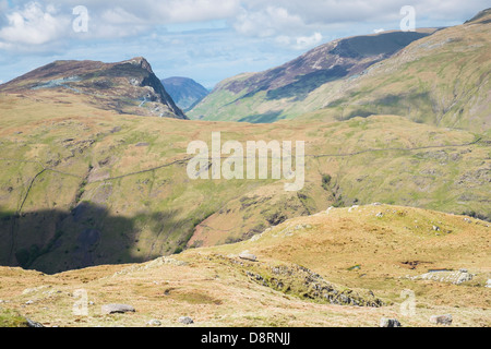 À l'égard Seatoller tomba, Fleetwith Pike et Buttermere est tombé de Glaramara ci-dessous dans le Lake District. Banque D'Images