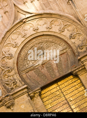 Mosquée Mezquita cathédrale portes extérieures décoratifs au lever de l'aube Cordoba andalousie andalousie espagne Europe Banque D'Images