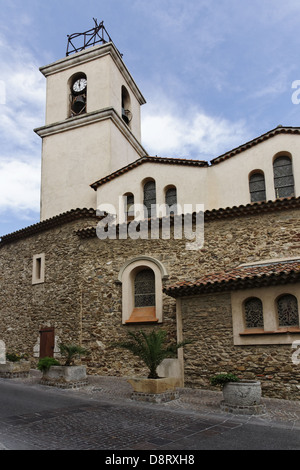 Dans l'église paroissiale Saint-Maxime, Côte d'Azur Banque D'Images