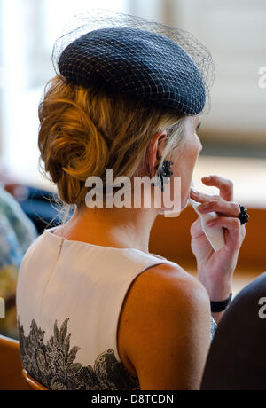 Stuttgart, Allemagne. 4 juin, 2013. Reine néerlandaise Maxima visites'Université Hohenheim de Stuttgart, Allemagne, 04 juin 2013. Roi des Pays-Bas et de la Reine sont sur un voyage de deux jours à l'Allemagne. Photo : DANIEL BOCKWOLDT/dpa/Alamy Live News Banque D'Images