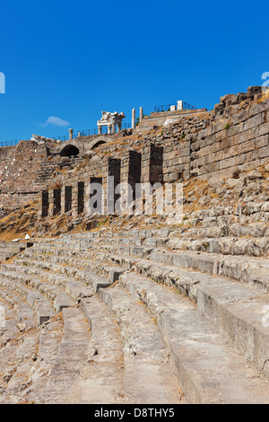 Les ruines dans la ville antique de Pergame en Turquie Banque D'Images