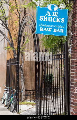 A.W. Shuck's Raw Bar, Charleston, SC, États-Unis d'Amérique Banque D'Images