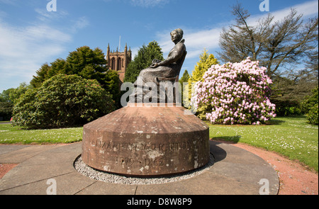 Jardins statue d'Elizabeth Crichton Crichton (fondateur de l'Hôpital Royal de Crichton maintenant un campus universitaire) Dumfries Scotland Banque D'Images