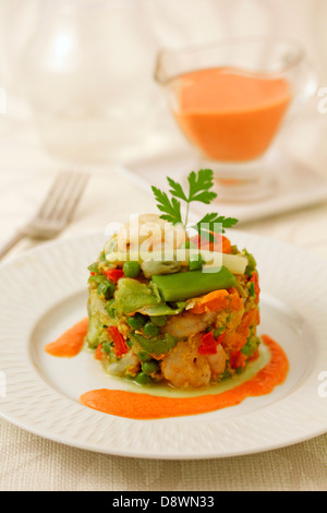 Légumes brouillés aux gambas.Recette disponible. Banque D'Images