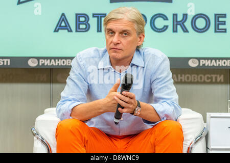 Moscou, Russie. 5 juin, 2013. Oleg Tinkov, conférence de presse à propos de son amour et passion - nouvelle bière Tinkoff. Moscou, le 5 juin 2013 : Crédit d'Alyaksandr Stzhalkouski/Alamy Live News Banque D'Images