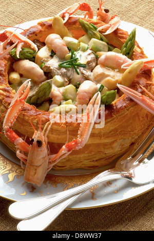 Dublin Bay prawn pétoncle,asperges et le vol-au-vent Banque D'Images