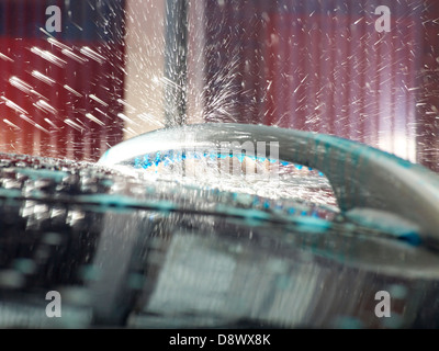 Brosse de lavage de voiture nettoyer l'extérieur du véhicule à moteur Banque D'Images