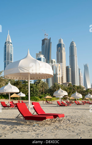 Toits de Dubaï et la plage de la seule et unique dans l'hôtel Mirage Dubaï Émirats Arabes Unis Banque D'Images