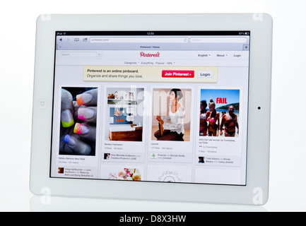 Apple Ipad montrant Pinterest Site Web. Banque D'Images