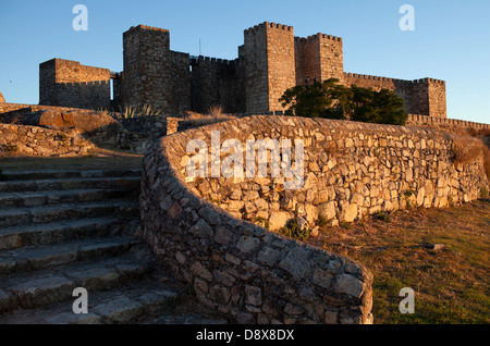 Des monuments dans la ville de Trujillo. Château d'origine musulmane. IX à XII siècle. Banque D'Images