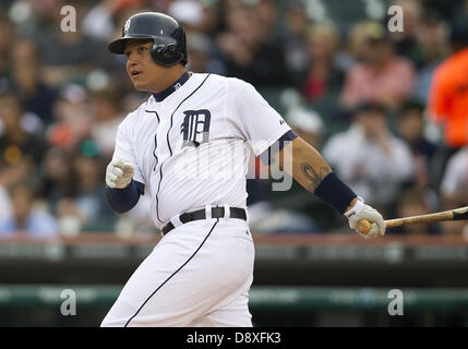 Detroit, Michigan, USA. 5 juin 2013. Tigers de Detroit de troisième but Miguel Cabrera (24) au bâton au cours de l'action jeu MLB entre les Rays de Tampa Bay et les Tigers de Detroit à Comerica Park à Detroit, Michigan. Les rayons a défait les Tigres 3-0. Credit : Cal Sport Media/Alamy Live News Banque D'Images