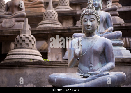 Le malaka seema temple à Colombo est situé sur le lac beira et fait partie de la bouddhiste gangaramaya temple complexe Banque D'Images