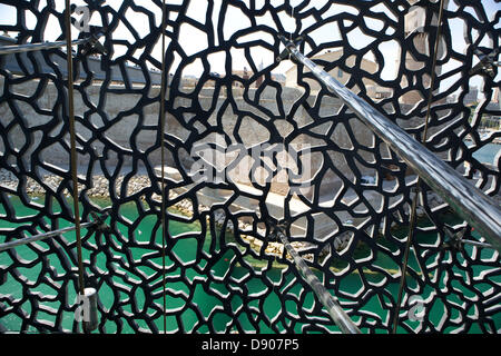 Marseille, France. 7 juin 2013. Premier jour de l'ouverture du MuCEM (Musée des civilisations de l'Europe et de la Méditerranée) à Marseille (13,France).Le crédit Mashrabiya : Roland Bouvier/Alamy Live News Banque D'Images