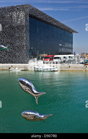 Marseille, France. 7 juin 2013. Premier jour de l'ouverture du MuCEM (Musée des civilisations de l'Europe et de la Méditerranée) à Marseille (13,France).Flying fishes Crédit : Roland Bouvier/Alamy Live News Banque D'Images