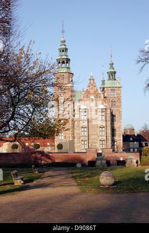 Château de Rosenborg (Rosenborg Slot) abritant un musée et un trésor pour les insignes royaux et bijoux, Kongens Have, Copenhague Banque D'Images