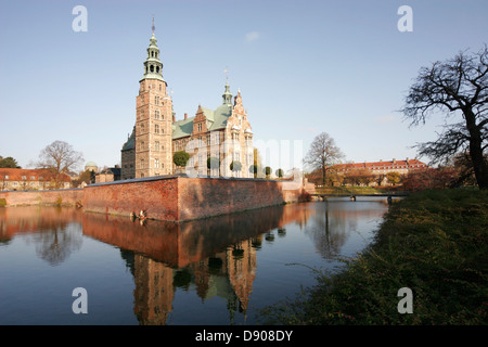 Château de Rosenborg (Rosenborg Slot) abritant un musée et un trésor pour les insignes royaux et bijoux, Kongens Have, Copenhague Banque D'Images