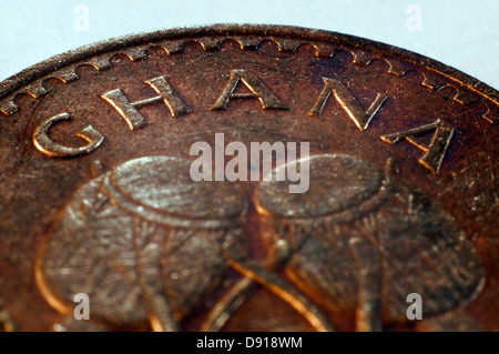 Ancienne pièce de monnaie ghanéenne (Ghana), en studio Banque D'Images