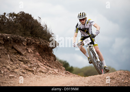 Papule MAYD VALLEY, Redruth, UK. La Ronde 2 de la série XC, vtt cross country. Banque D'Images