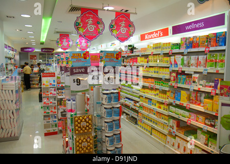 Singapour,Orchard Road,Plaza Singapura,shopping shopper shoppers magasins marché marchés achats vente, magasin de détail magasins d'affaires bus Banque D'Images