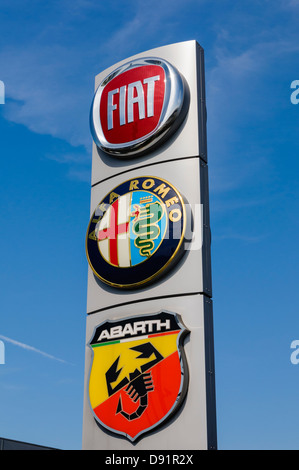 Fiat/Alfa Romeo/Abarth affiche à l'extérieur de votre Banque D'Images