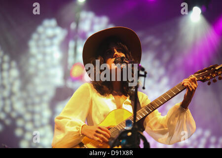 Liverpool, Royaume-Uni. 8 juin, 2013. Radio lisse : l'amour de la musique en direct sur les quais. Katie Melua effectue lors de l'événement le samedi 8 juin 2013 à Liverpool. Crédit : Christopher Middleton/Alamy Live News Banque D'Images