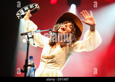 Liverpool, Royaume-Uni. 8 juin, 2013. Radio lisse : l'amour de la musique en direct sur les quais. Katie Melua effectue lors de l'événement le samedi 8 juin 2013 à Liverpool. Crédit : Christopher Middleton/Alamy Live News Banque D'Images