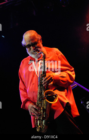 Saxophoniste de jazz Sonny Rollins durant la scène du Festival de jazz de Stockholm Banque D'Images