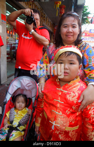 Bangkok Thaïlande, Thai, Samphanthawong, Chinatown, Yaowarat Road, nouvel an chinois, tenue traditionnelle, asiatique Asiatiques immigrants ethniques minorités, adu Banque D'Images